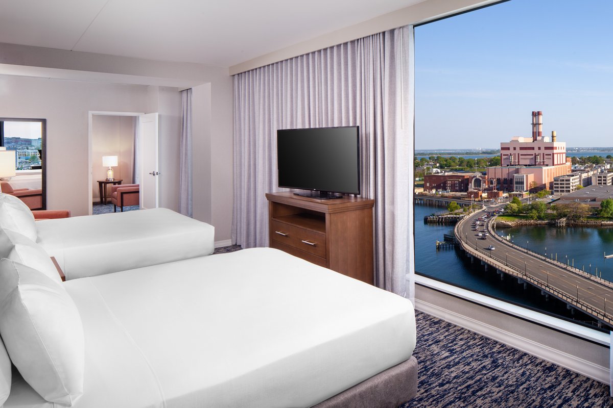 Homewood Suites by Hilton Boston Seaport District - hotel rooms