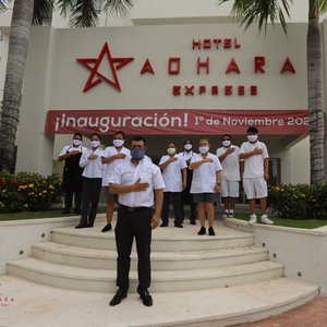 Hotel Adhara Express