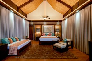 Room & Suite
