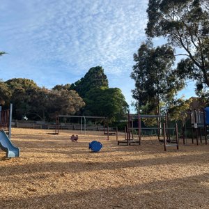 Mentone Racecourse Reserve 