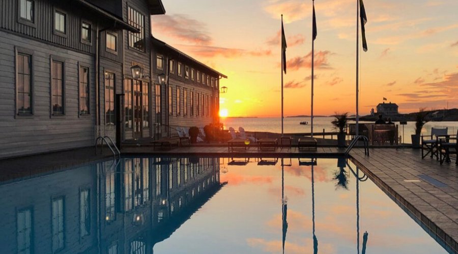 Pool/sunset 