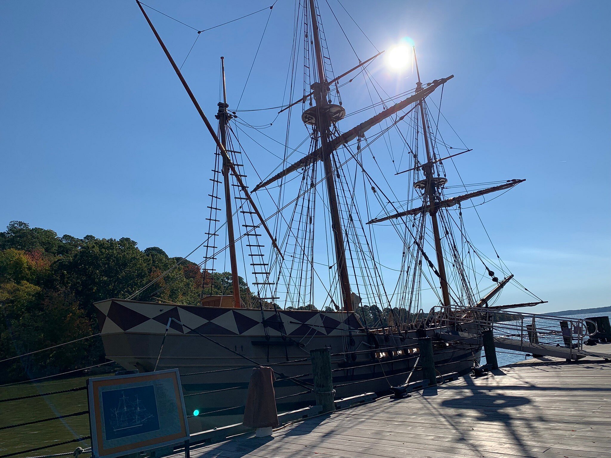 jamestown discovery boat tours photos