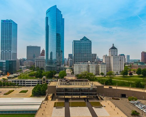 Big bubbles in downtown Milwaukee: How, when and where to see them