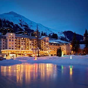 Die Architektur des Precise Tale Seehof Davos – restauriert mit einem besonderem Fokus auf den Denkmalschutz – ist eine magische Symbiose von Tradition und Moderne.