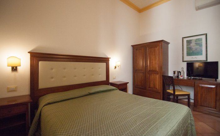 Residenza Hotel Cimabue Rooms: Pictures & Reviews - Tripadvisor