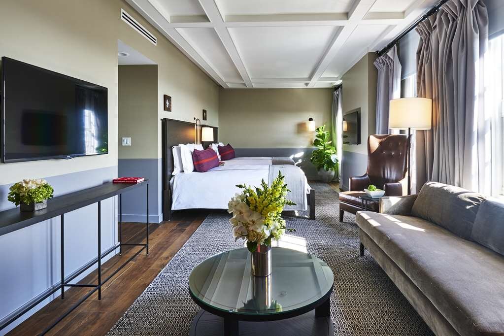 Hotel photo 8 of The Hollywood Roosevelt.