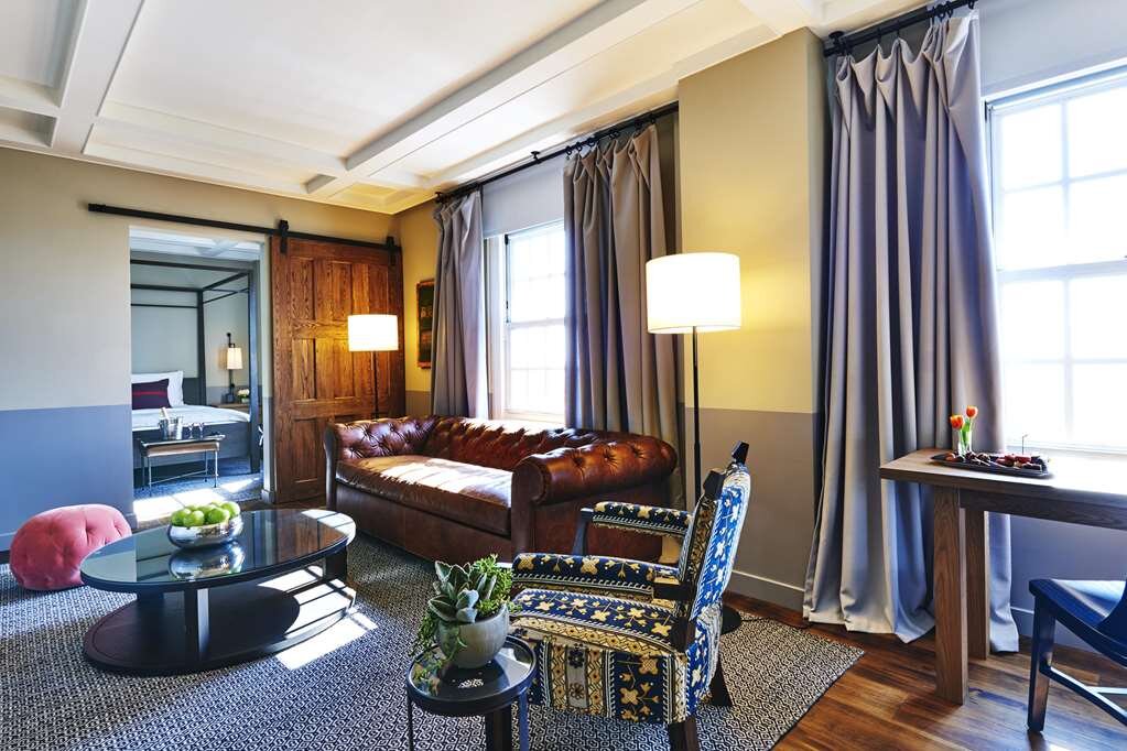 Hotel photo 5 of The Hollywood Roosevelt.