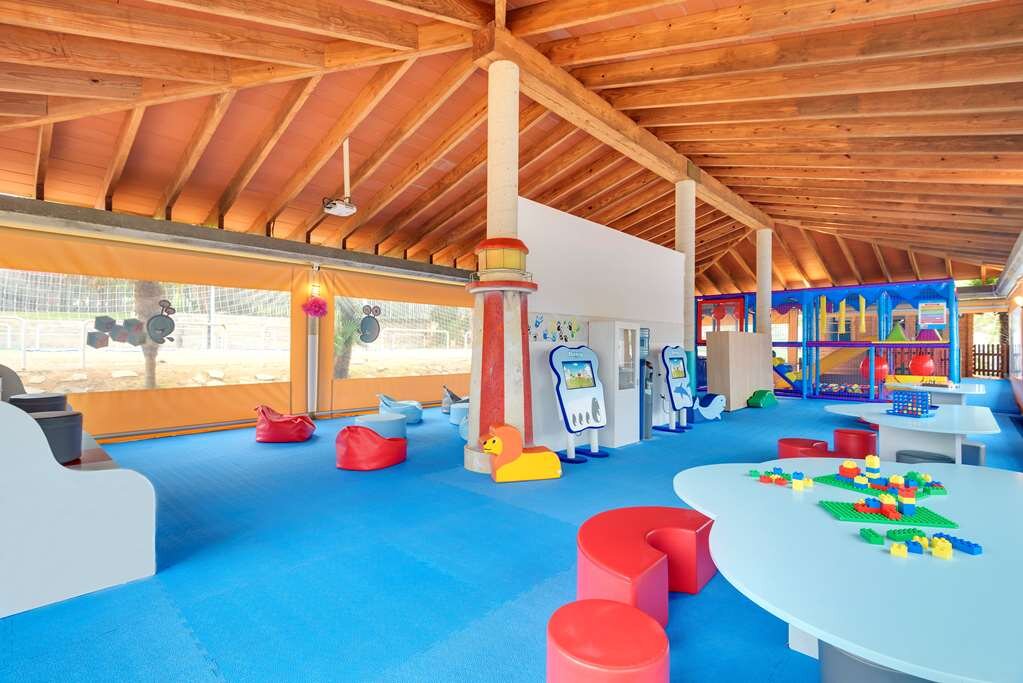 Hotel photo 33 of Occidental Menorca.