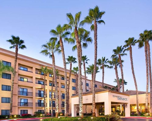 THE 10 BEST Laguna Hills Hotel Deals (Jun 2022) - Tripadvisor