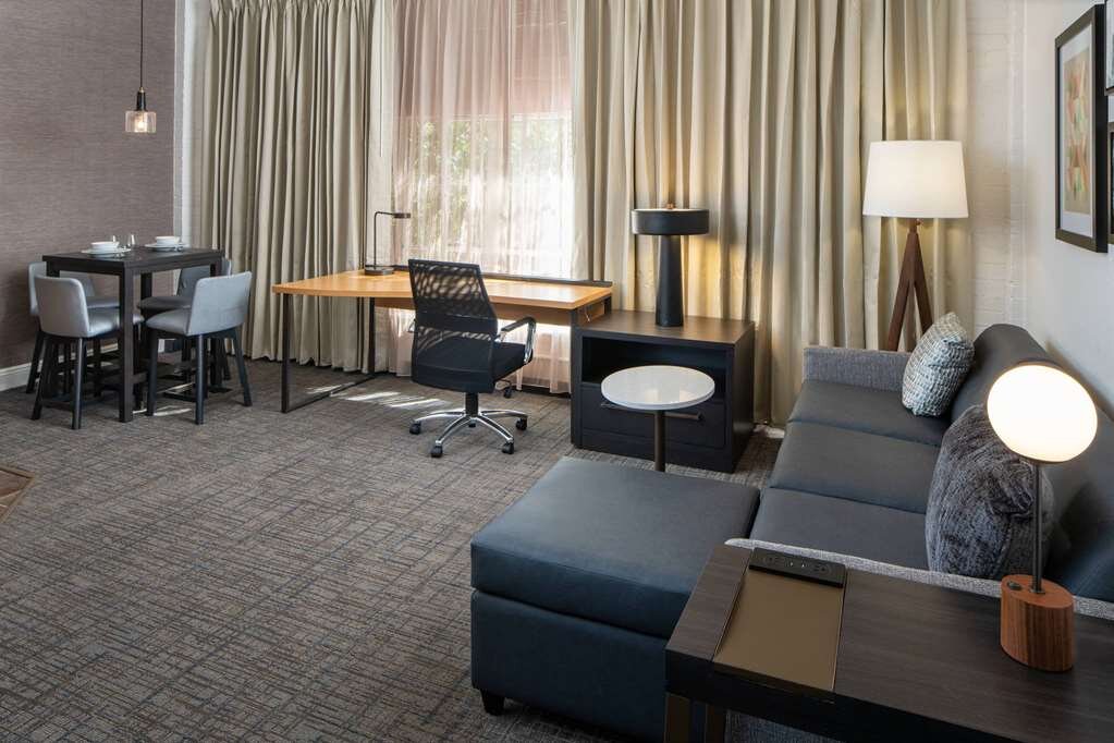 Hotel photo 40 of Sonesta ES Suites New Orleans Convention Center.