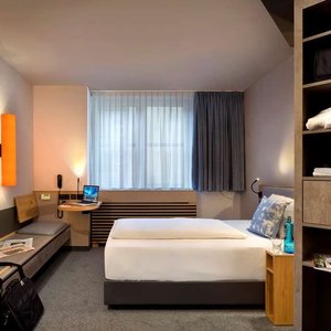Comfort Room at Fleming's Express Hotel Frankfurt