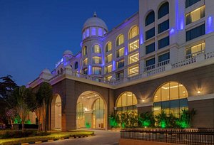 Radisson Blu Plaza Hotel Mysore in Mysuru (Mysore), image may contain: Villa, Hotel, Resort, City