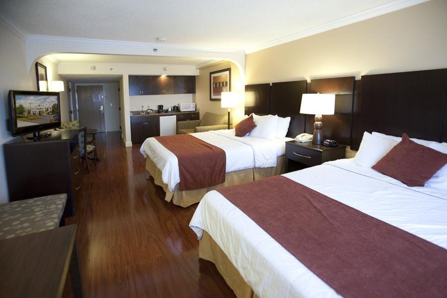 Hotel photo 50 of Best Western Plus Ambassador Suites Venice.