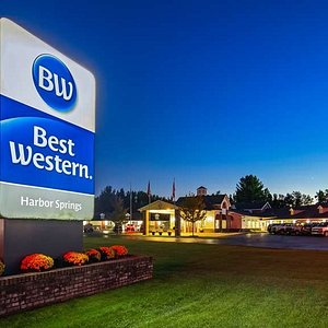 Best Western Of Harbor Springs in Harbor Springs, image may contain: Hotel, Inn, Advertisement, Grass