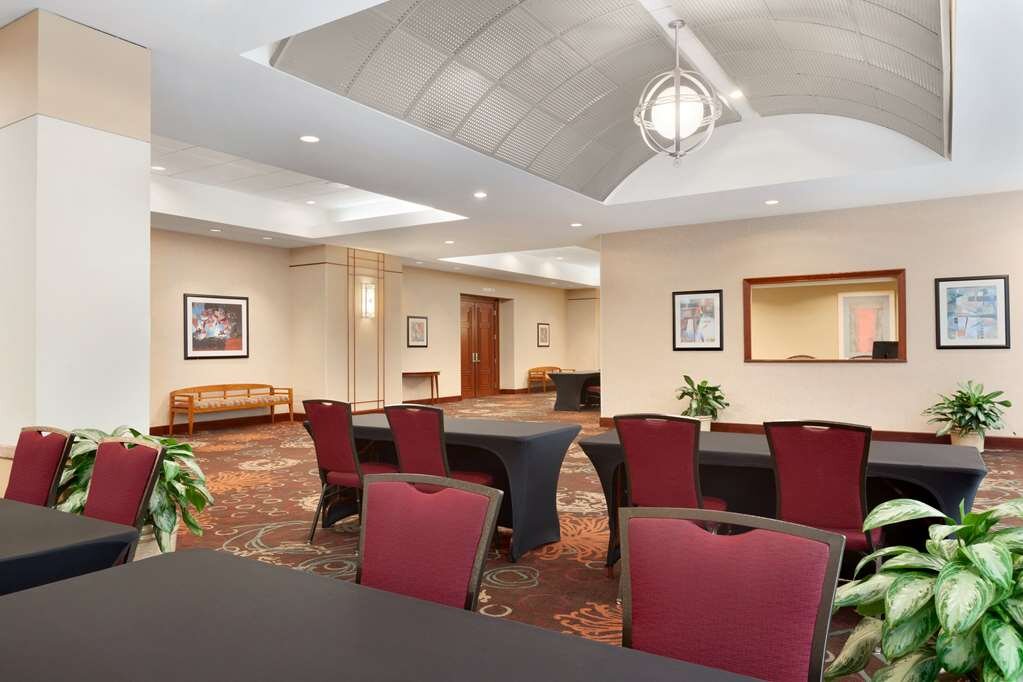 Hotel photo 47 of Embassy Suites by Hilton Tampa USF Near Busch Gardens.