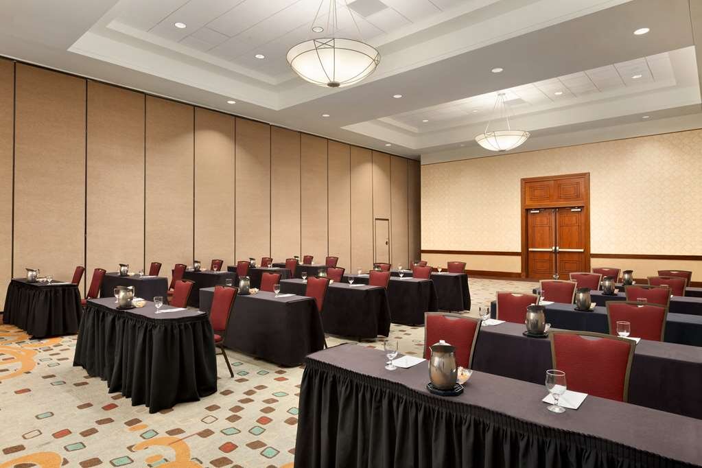 Hotel photo 13 of Embassy Suites by Hilton Tampa USF Near Busch Gardens.