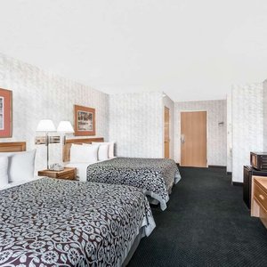 Days Inn by Wyndham West Yellowstone, hotel in West Yellowstone