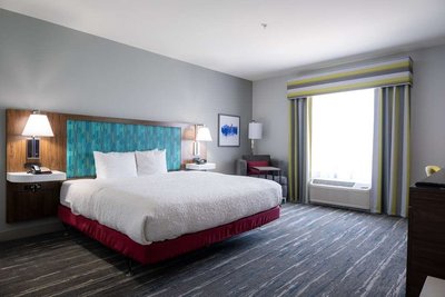 Hotel photo 5 of Hampton Inn & Suites Dallas / Lewisville - Vista Ridge Mall, TX.