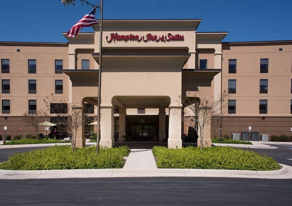 Hampton Inn &amp; Suites Woodstock, VA, hotel in Luray