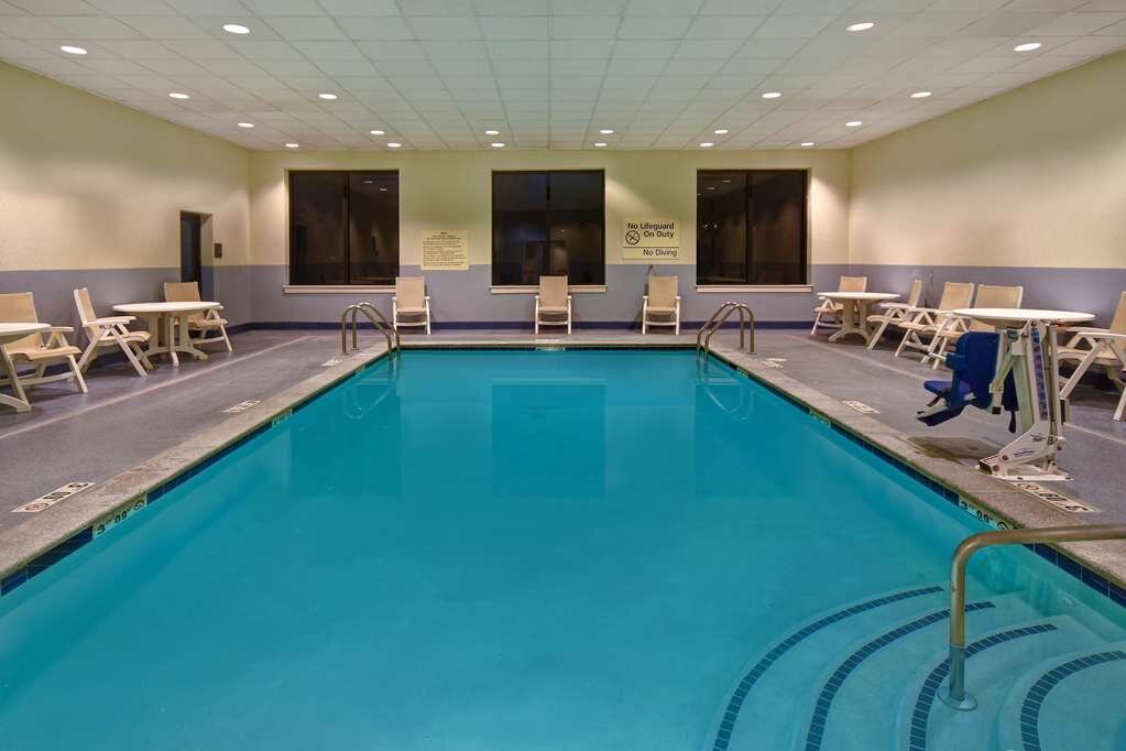 Hampton Inn White River Junction Pool Pictures & Reviews - Tripadvisor