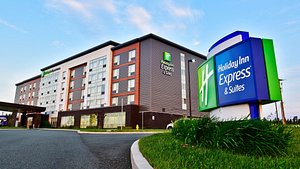 Holiday Inn Express & Suites St John's Airport, an IHG Hotel in St. John's, image may contain: Hotel, Office Building, City, Neighborhood