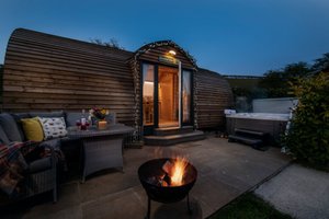 Room & Suite