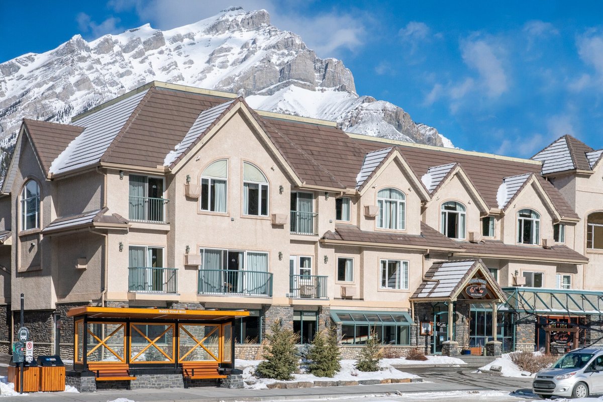 THE 10 BEST Downtown Banff Hotels - Jul 2022 (with Prices) - Tripadvisor