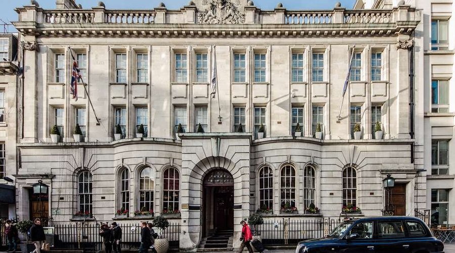 Exterior at Courthouse Hotel London