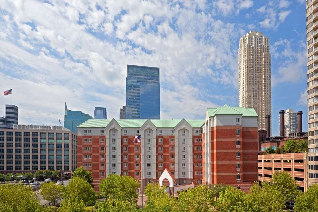 Hotel photo 7 of Sonesta Simply Suites Jersey City.