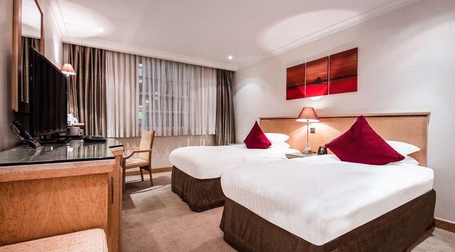 Twin Room at Courthouse Hotel London