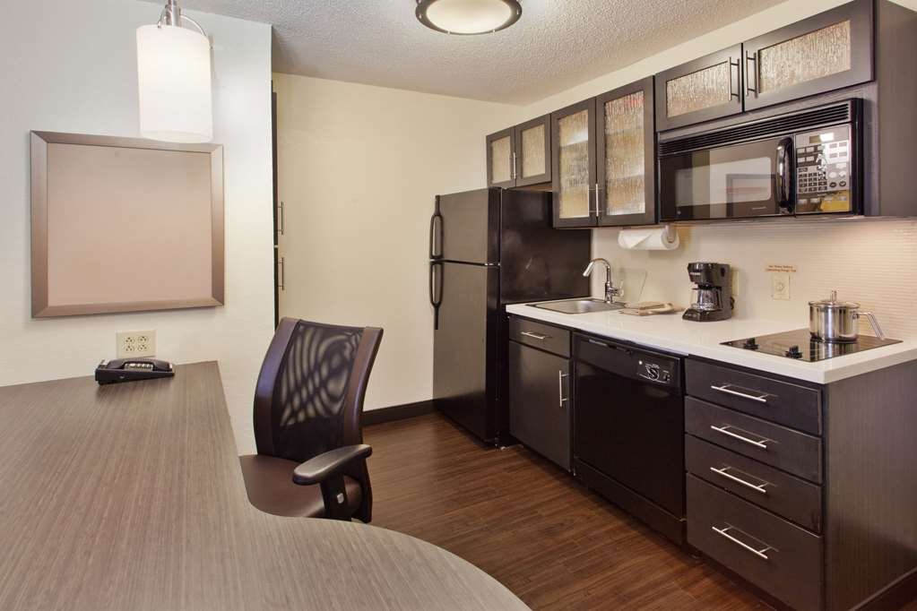Hotel photo 4 of Sonesta Simply Suites Jersey City.