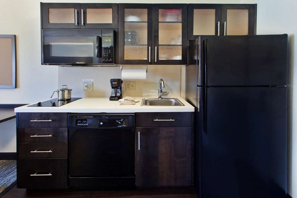 Hotel photo 20 of Sonesta Simply Suites Jersey City.