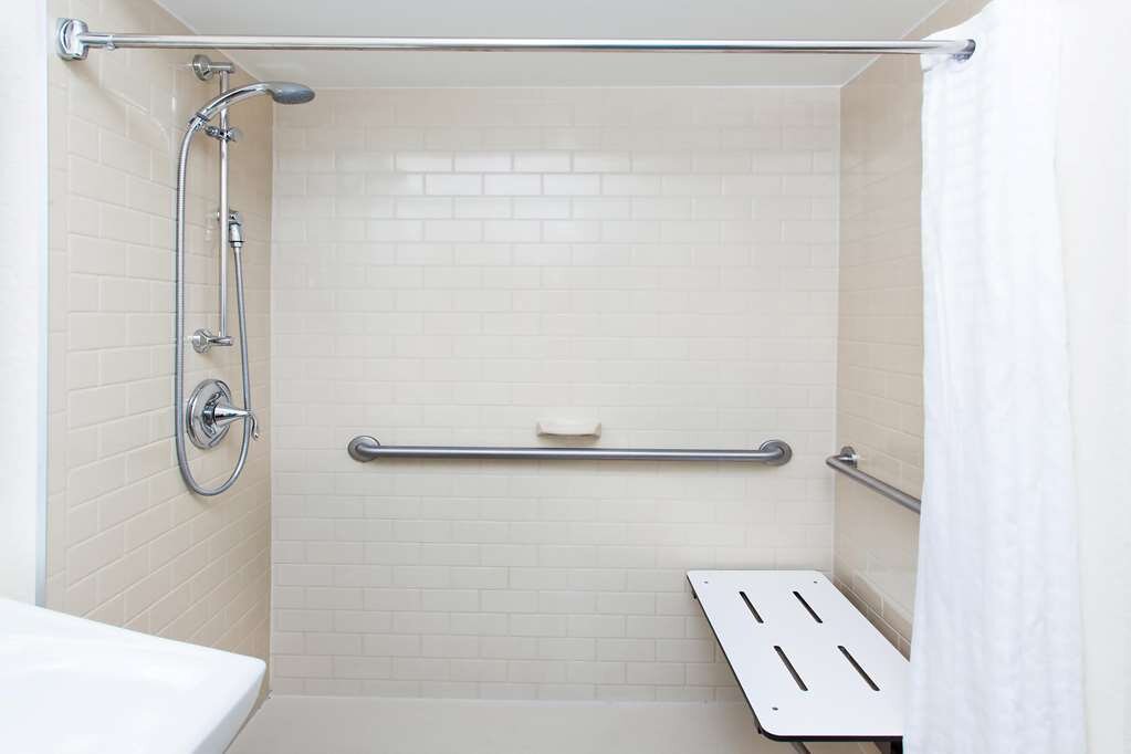 Hotel photo 9 of Sonesta Simply Suites Jersey City.