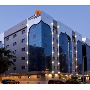 Dyar Al Hamra Hotel is a business class hotel with 188 comfortably furnished rooms and suites, each room fully  equipped with air-conditioning, telephone, work desk, mini-bar, Iron & Iron board, Facilities for disabled guests and  remote-controlled TV. The hotel features a wide range of on-site facilities including a restaurant, coffee shop, indoor  and outdoor parking and a health club,