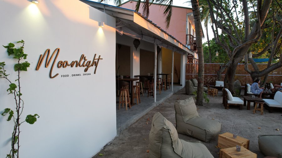 Moonlight - FOOD . DRINKS . SHISHA

name board
