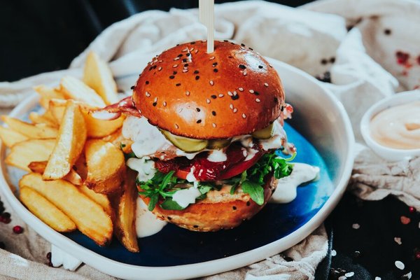 THE BURGERS BY PAUL VRABIE, Bucharest - Drumul Taberei - Menu, Prices &  Restaurant Reviews - Tripadvisor