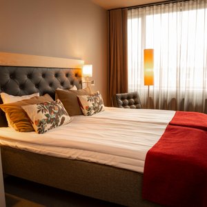 Standard room, streetview