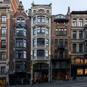Hotel Central facade BD