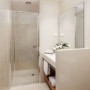 Victoria Hotel Melbourne