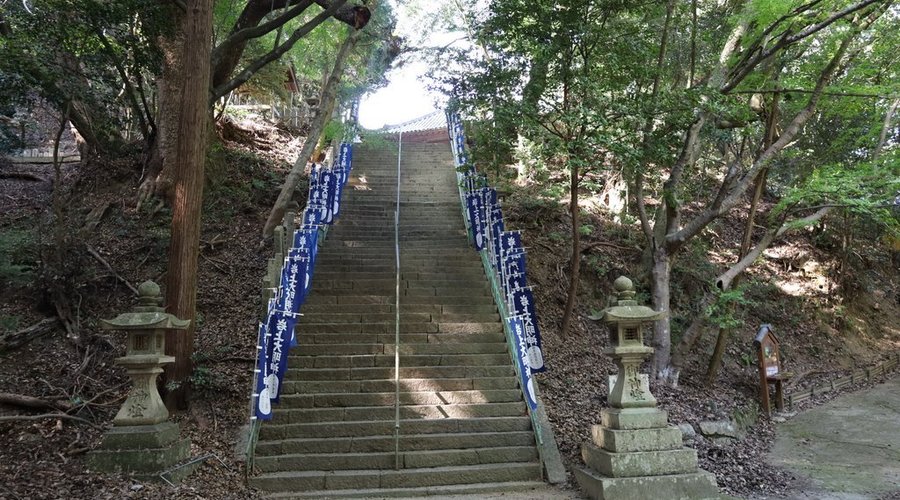 岩上神社