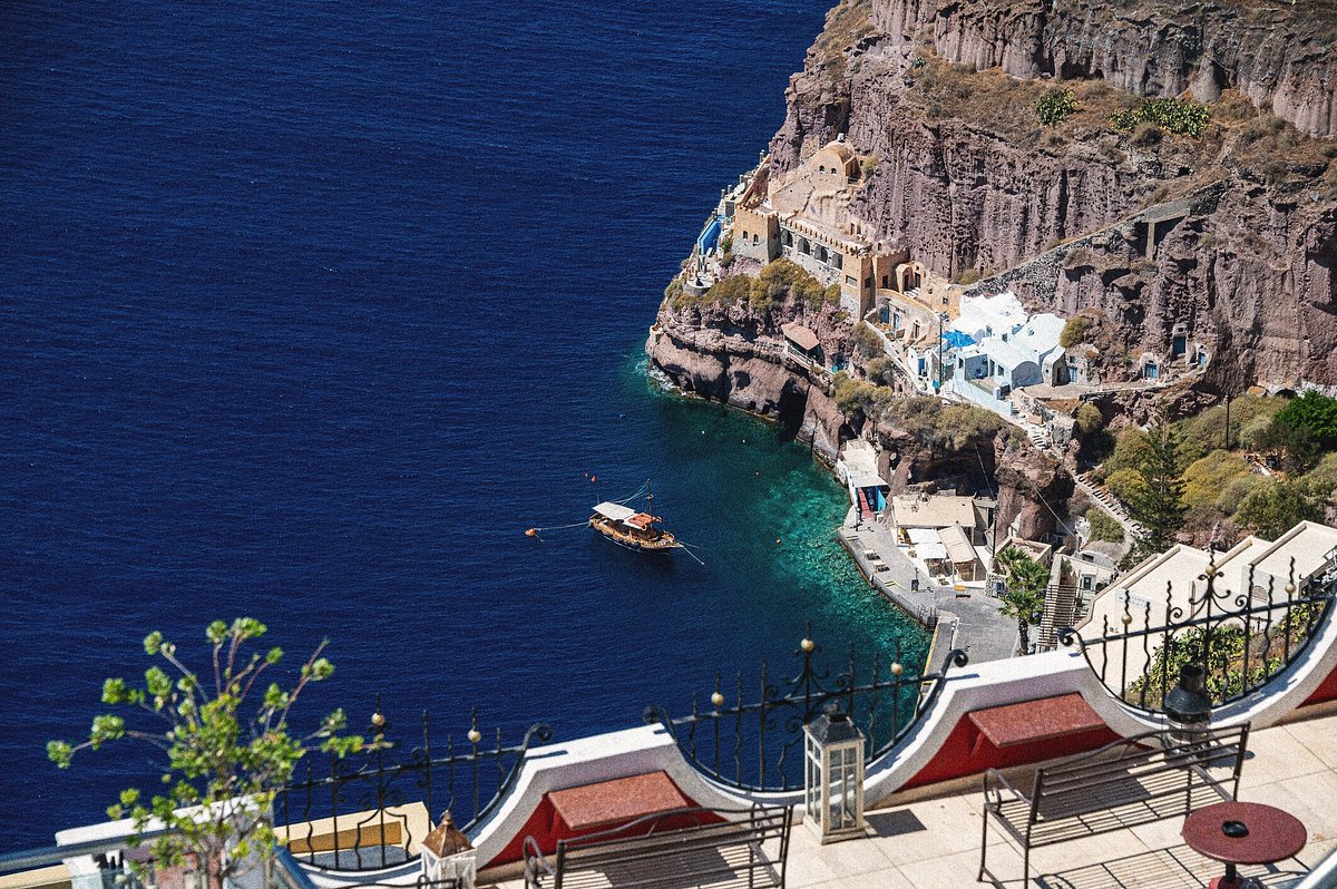 ENIGMA SUITES - Updated 2023 Prices & Hotel Reviews (Fira, Greece)