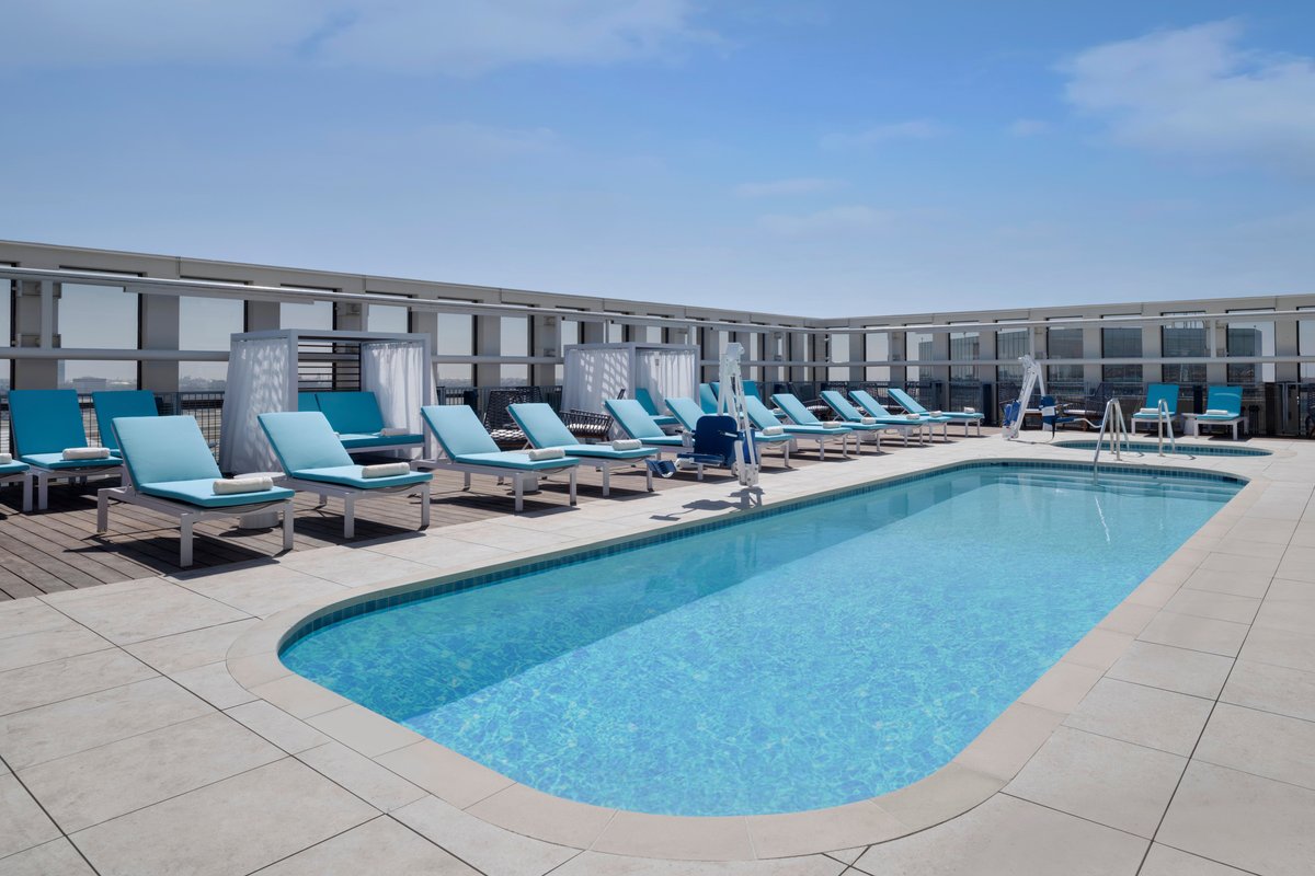 Hyatt Place Lax / Century Blvd Pool: Pictures & Reviews - Tripadvisor