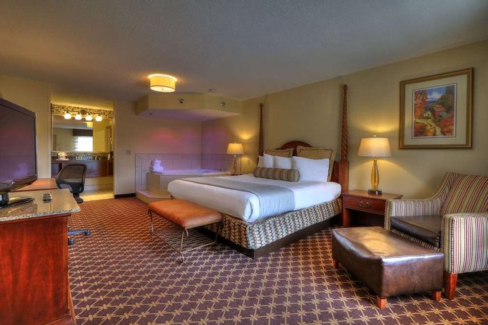 Quality Inn Near The Island Pigeon Forge - Updated 2023 Prices & Hotel 