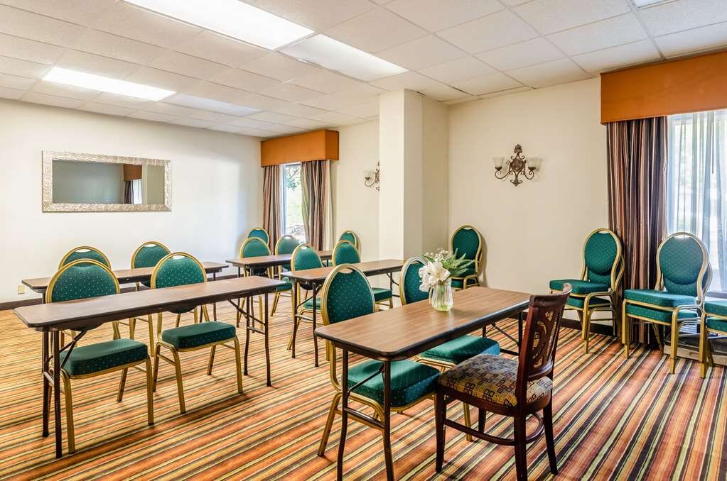 Hotel photo 20 of Quality Inn Danville.