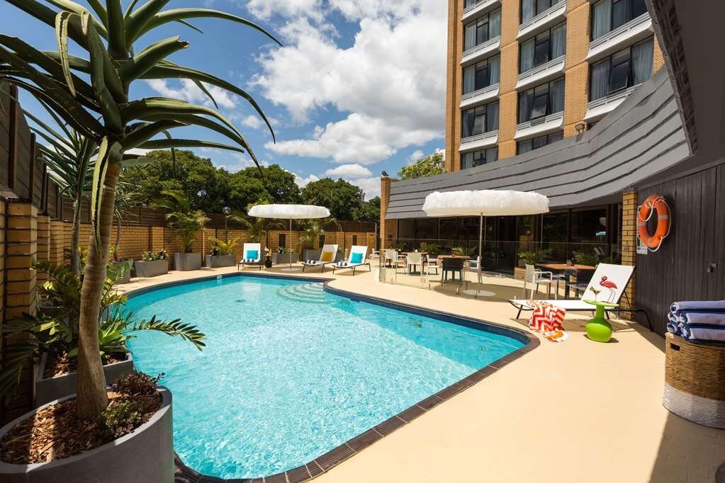 Atura Albury Pool Pictures & Reviews - Tripadvisor