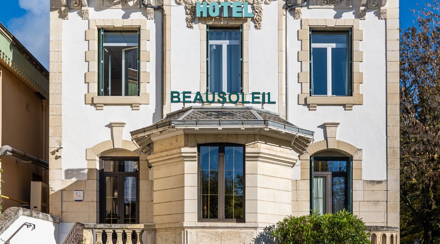 Façade de la bâtisse