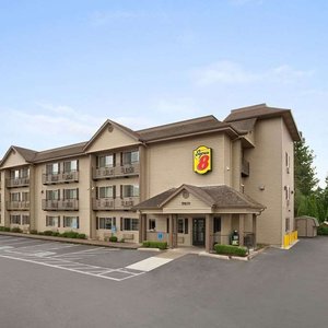 Welcome to the Super 8 SpringfieldEugene