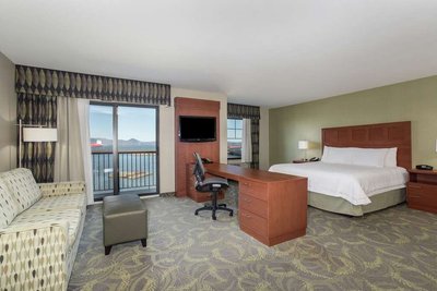 Hotel photo 10 of Hampton Inn & Suites Astoria.