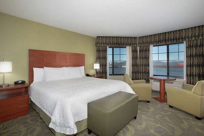 Hotel photo 6 of Hampton Inn & Suites Astoria.