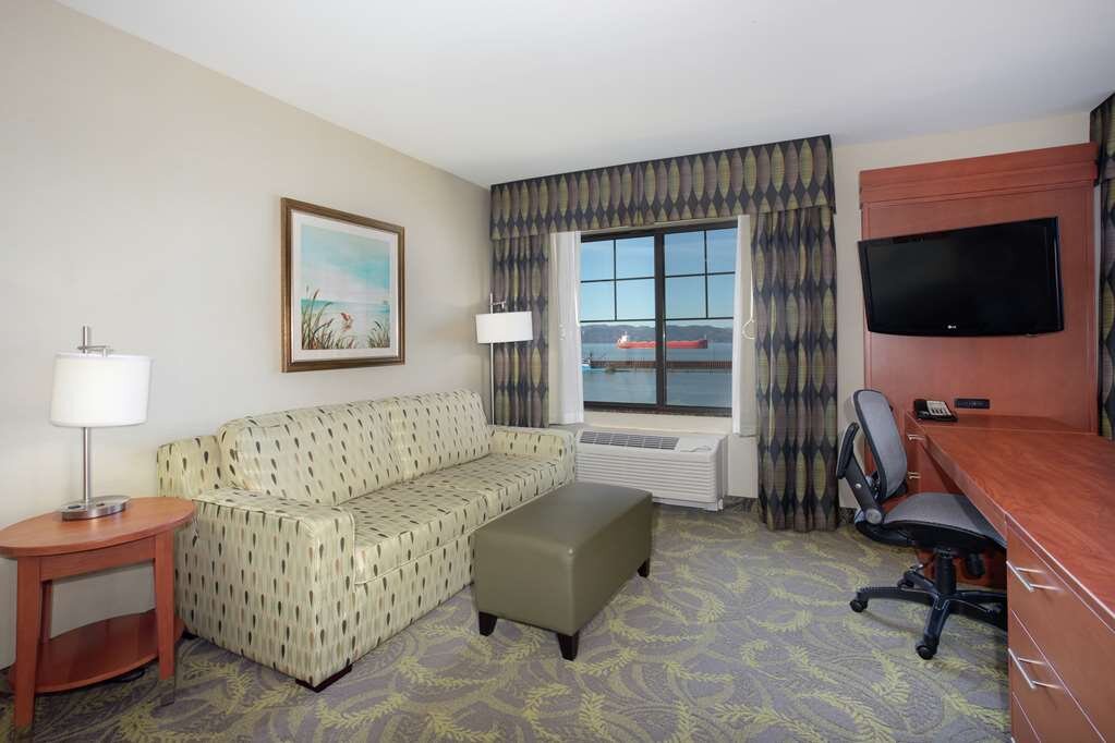 Hotel photo 83 of Hampton Inn & Suites Astoria.
